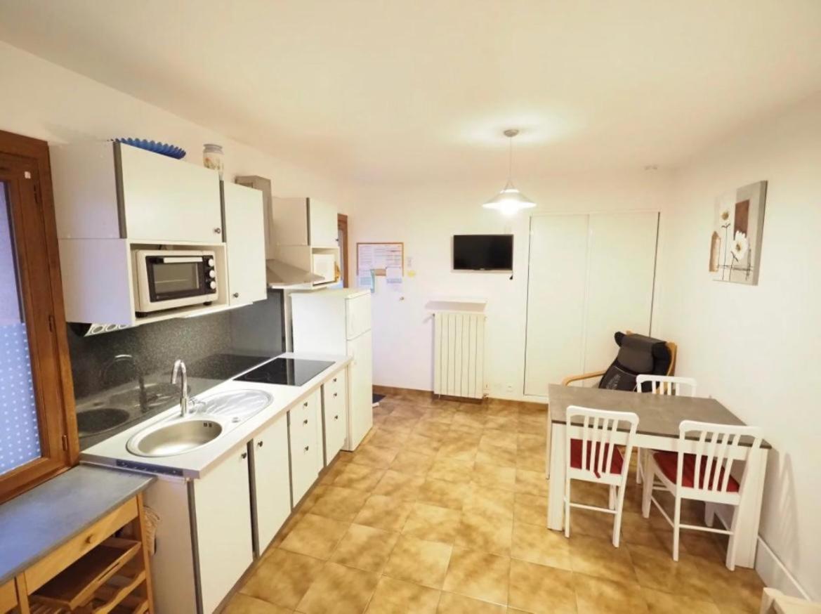 Gréoux-les-Bains Studio Meuble Avec Terrasse מראה חיצוני תמונה